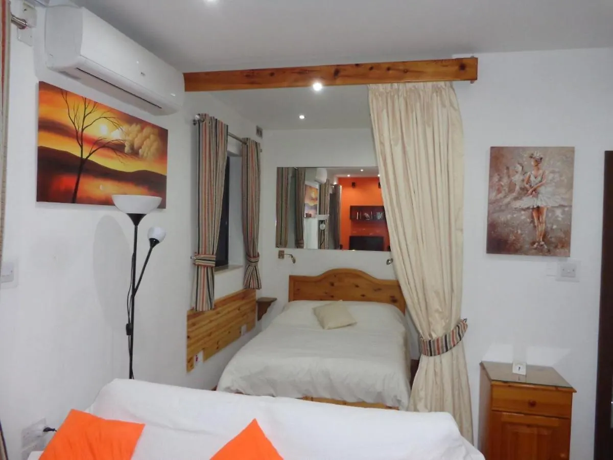 Lovely Penthouse With Private Sun Terrace Ta Xbiex 0*,